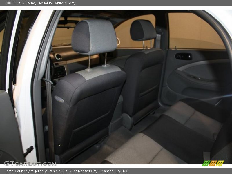Absolute White / Grey 2007 Suzuki Reno