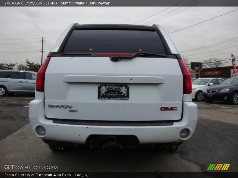 Summit White / Dark Pewter 2004 GMC Envoy XUV SLT 4x4