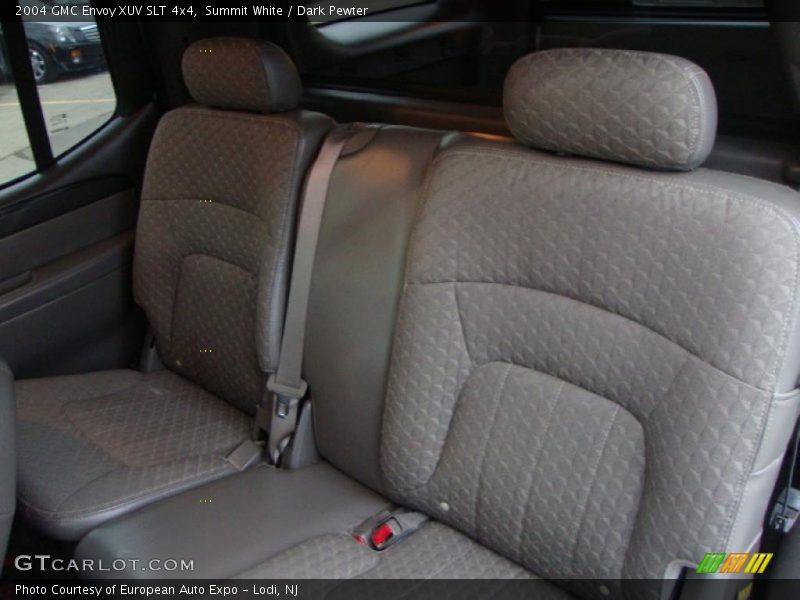 Summit White / Dark Pewter 2004 GMC Envoy XUV SLT 4x4