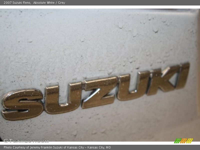 Absolute White / Grey 2007 Suzuki Reno