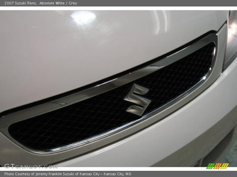 Absolute White / Grey 2007 Suzuki Reno