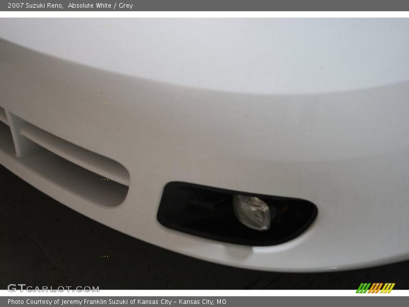 Absolute White / Grey 2007 Suzuki Reno