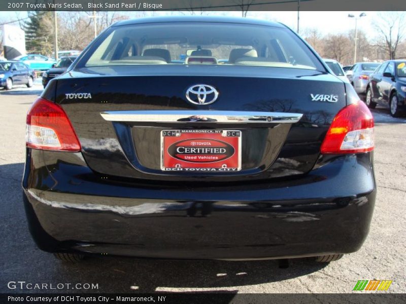 Black Sand Pearl / Bisque 2007 Toyota Yaris Sedan
