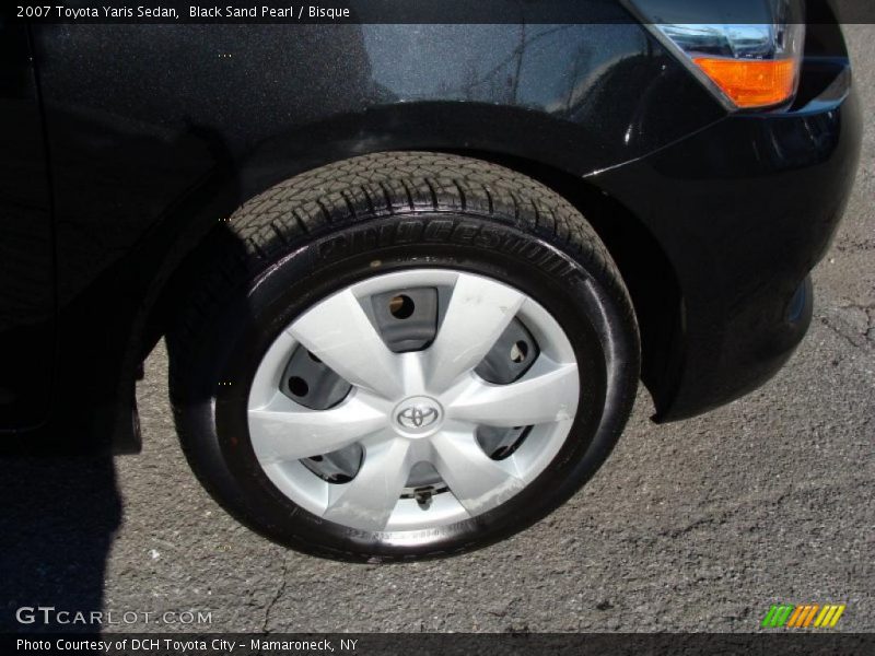 Black Sand Pearl / Bisque 2007 Toyota Yaris Sedan