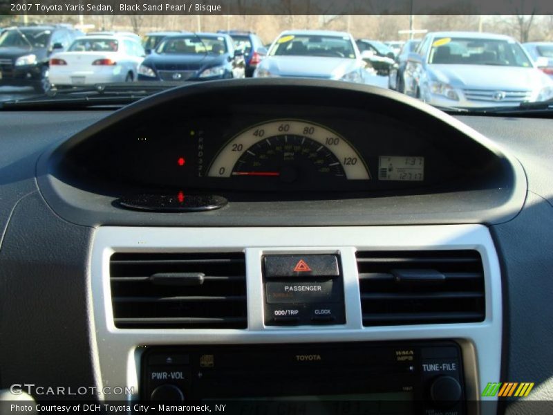 Black Sand Pearl / Bisque 2007 Toyota Yaris Sedan