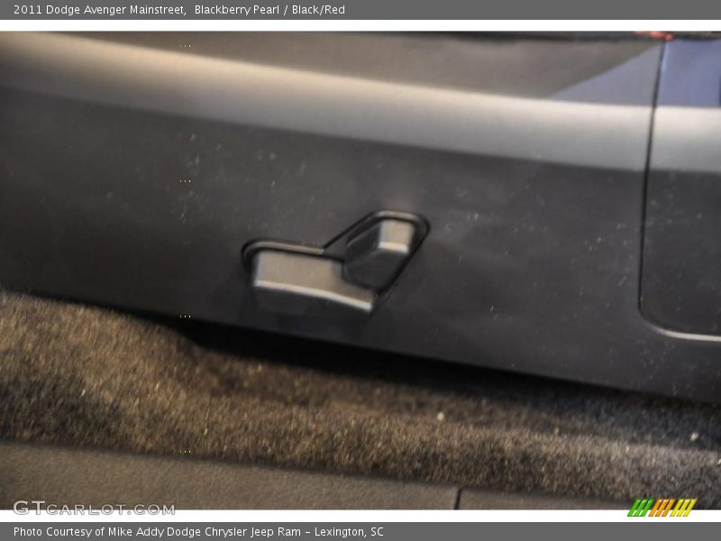 Blackberry Pearl / Black/Red 2011 Dodge Avenger Mainstreet