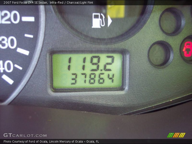 Infra-Red / Charcoal/Light Flint 2007 Ford Focus ZX4 SE Sedan