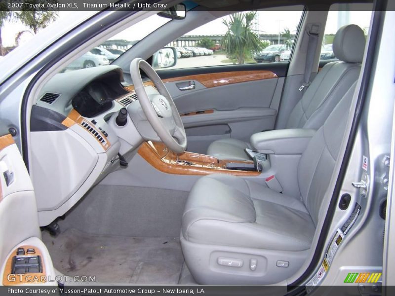 Titanium Metallic / Light Gray 2007 Toyota Avalon XLS