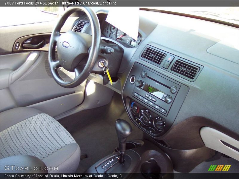 Infra-Red / Charcoal/Light Flint 2007 Ford Focus ZX4 SE Sedan