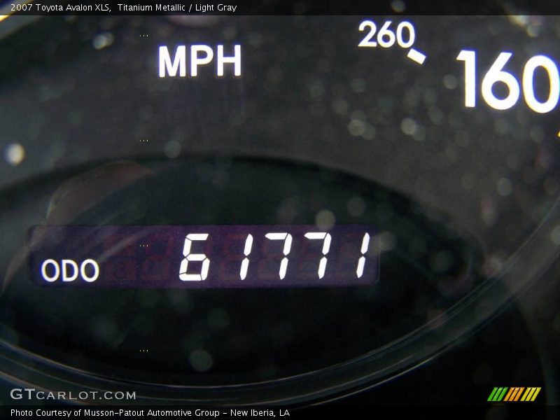 Titanium Metallic / Light Gray 2007 Toyota Avalon XLS