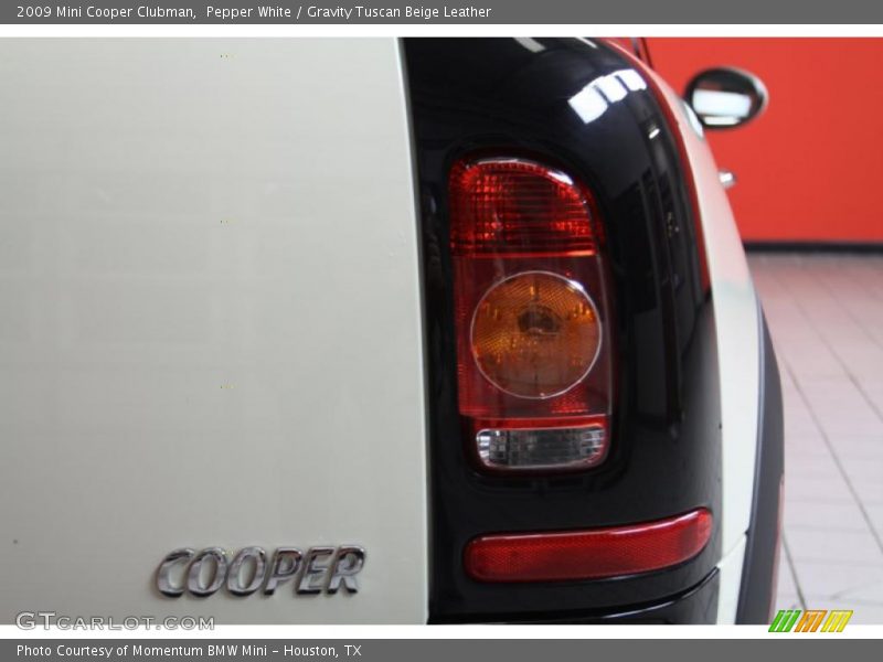 Pepper White / Gravity Tuscan Beige Leather 2009 Mini Cooper Clubman