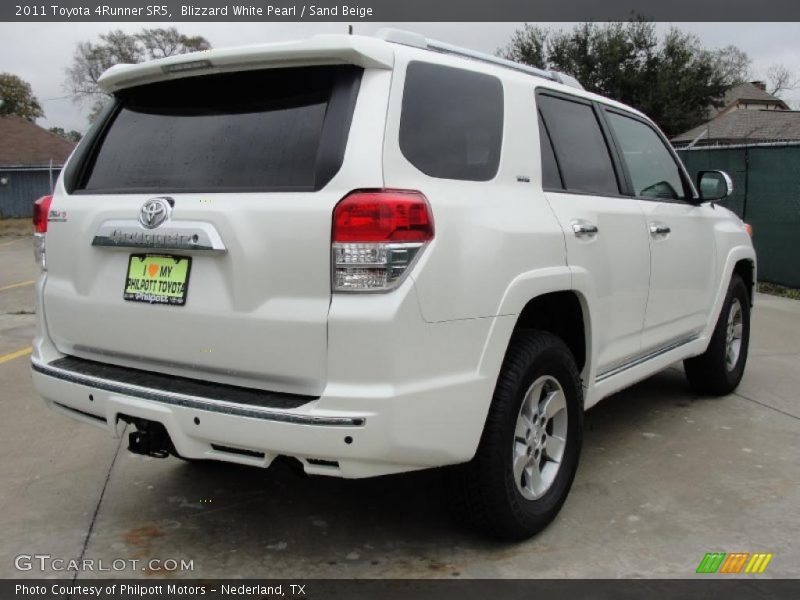 Blizzard White Pearl / Sand Beige 2011 Toyota 4Runner SR5