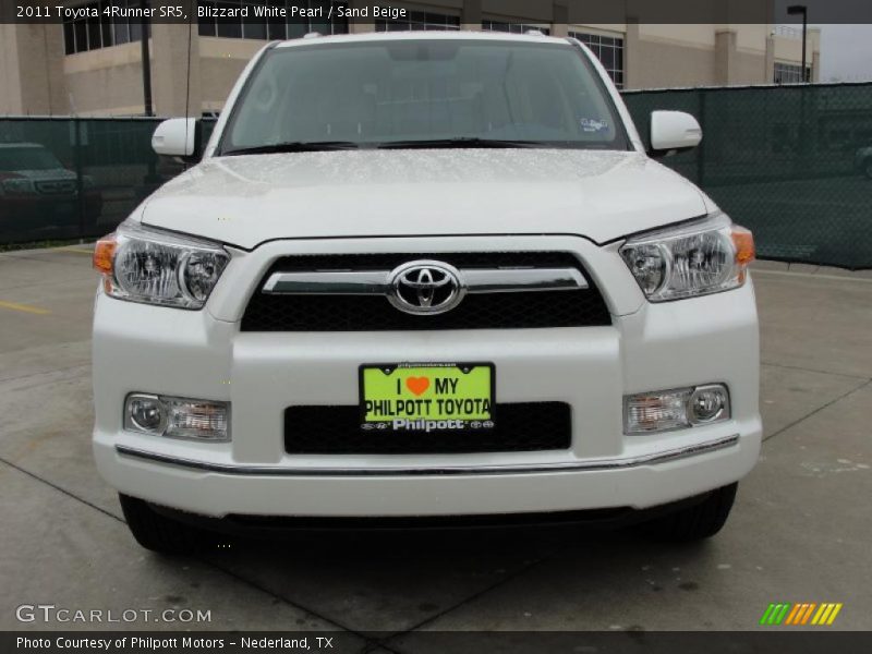 Blizzard White Pearl / Sand Beige 2011 Toyota 4Runner SR5