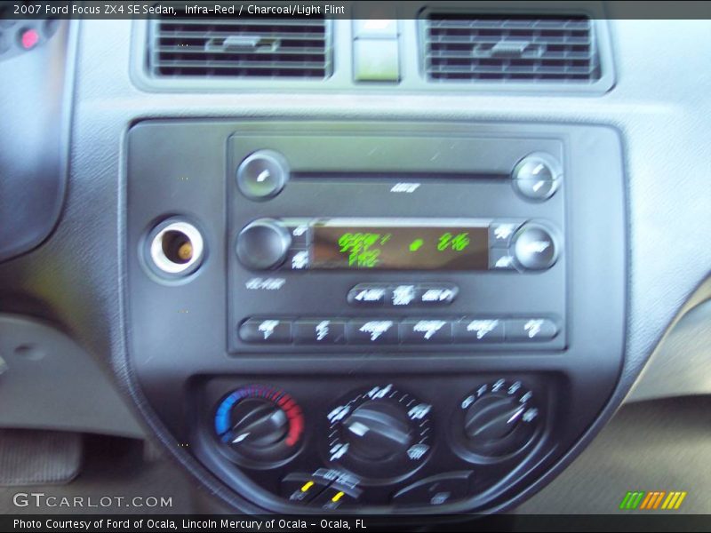 Infra-Red / Charcoal/Light Flint 2007 Ford Focus ZX4 SE Sedan