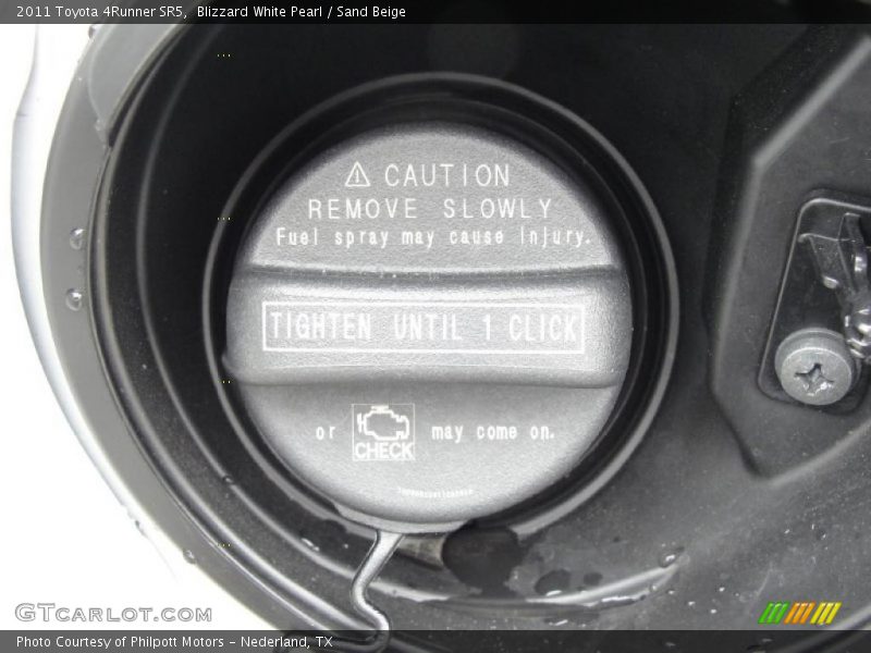 Blizzard White Pearl / Sand Beige 2011 Toyota 4Runner SR5
