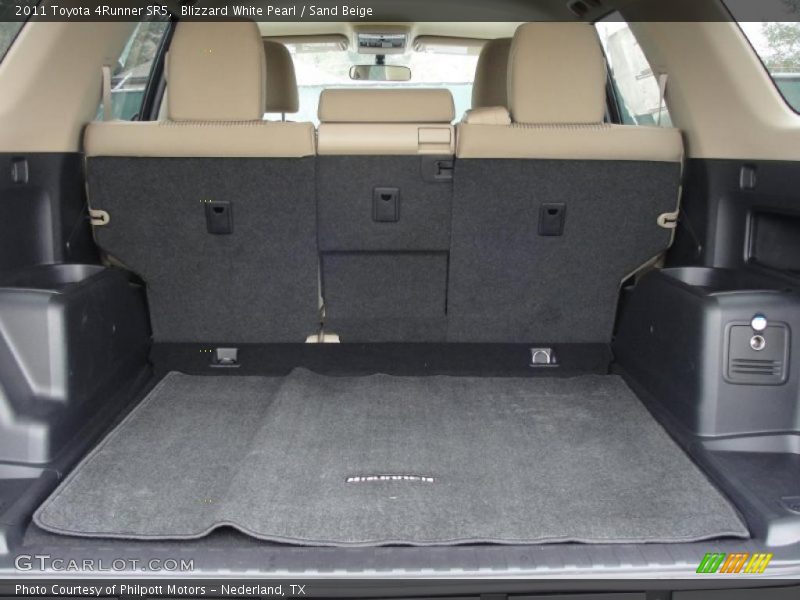 Blizzard White Pearl / Sand Beige 2011 Toyota 4Runner SR5