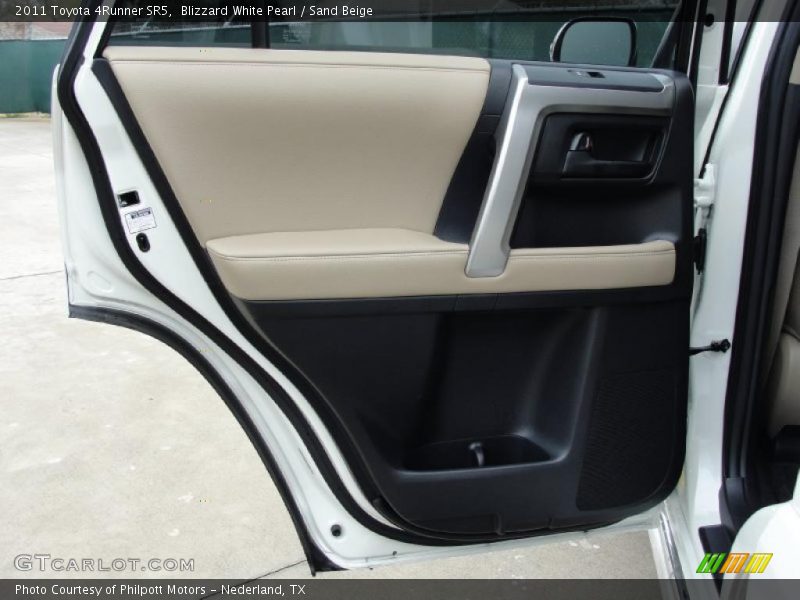 Blizzard White Pearl / Sand Beige 2011 Toyota 4Runner SR5