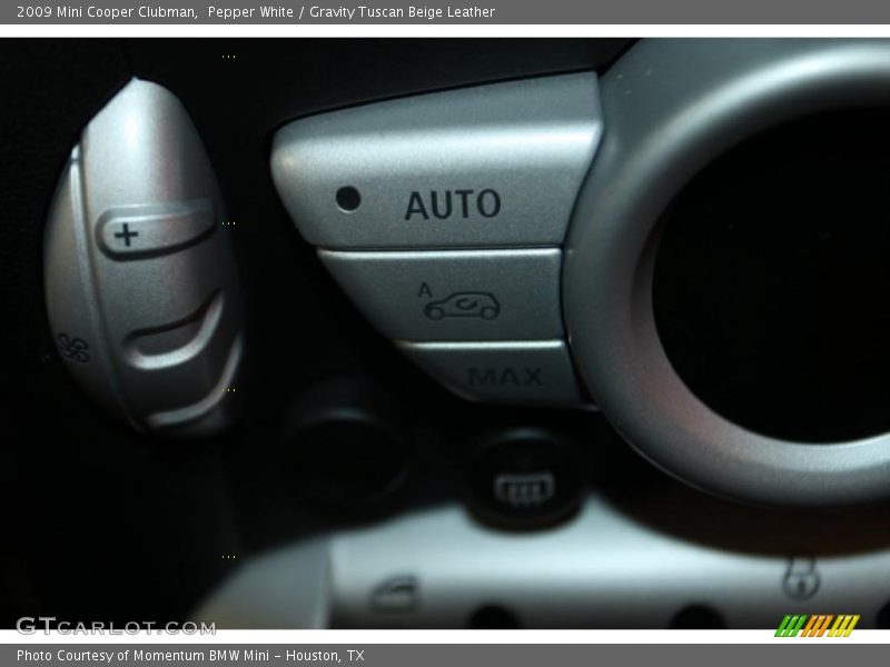 Pepper White / Gravity Tuscan Beige Leather 2009 Mini Cooper Clubman