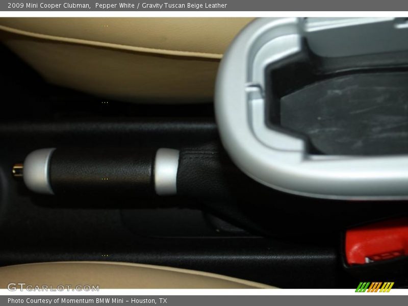 Pepper White / Gravity Tuscan Beige Leather 2009 Mini Cooper Clubman
