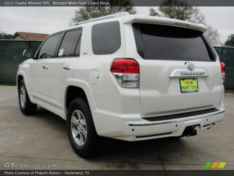 Blizzard White Pearl / Sand Beige 2011 Toyota 4Runner SR5