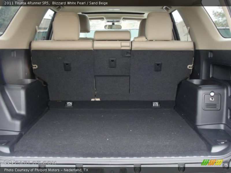 Blizzard White Pearl / Sand Beige 2011 Toyota 4Runner SR5