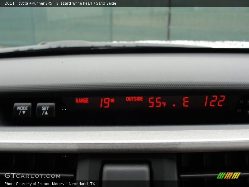 Blizzard White Pearl / Sand Beige 2011 Toyota 4Runner SR5