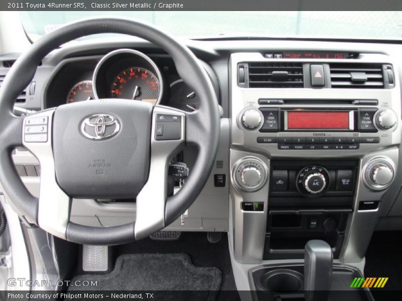 Classic Silver Metallic / Graphite 2011 Toyota 4Runner SR5