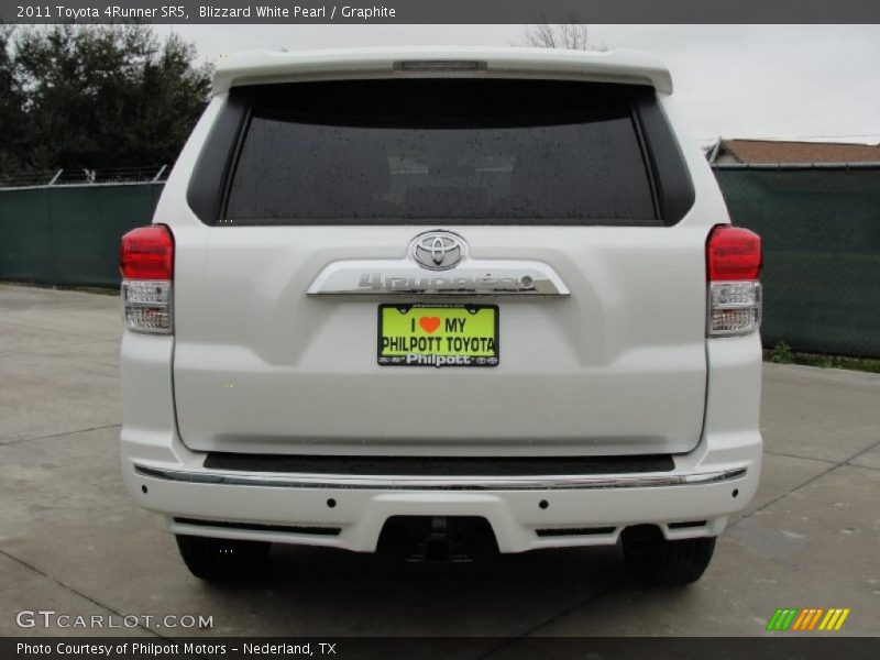 Blizzard White Pearl / Graphite 2011 Toyota 4Runner SR5