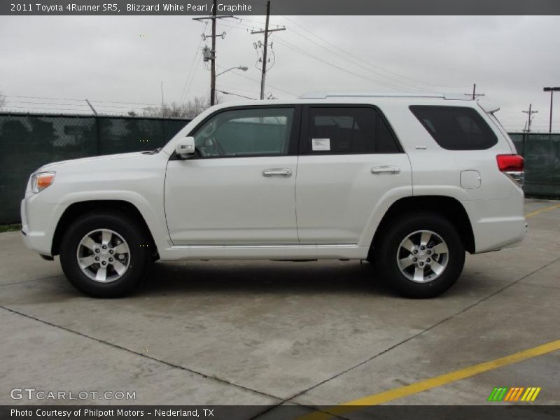 Blizzard White Pearl / Graphite 2011 Toyota 4Runner SR5