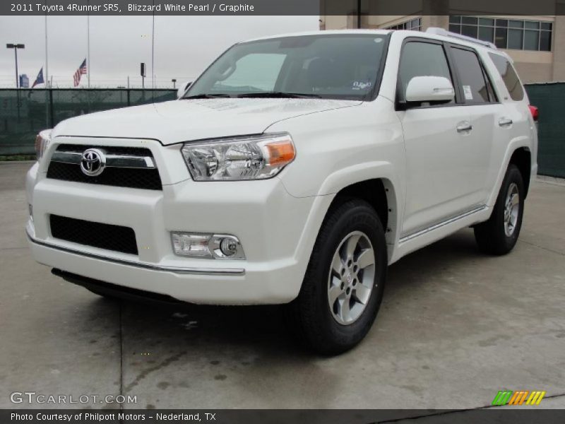 Blizzard White Pearl / Graphite 2011 Toyota 4Runner SR5