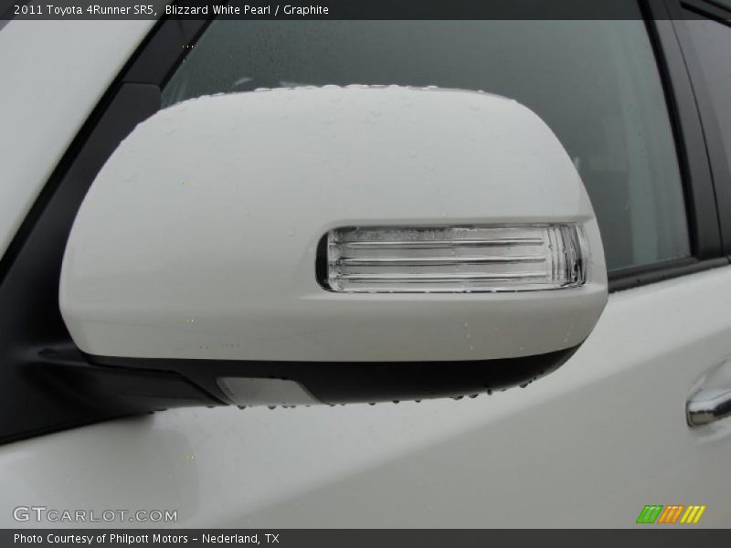 Blizzard White Pearl / Graphite 2011 Toyota 4Runner SR5