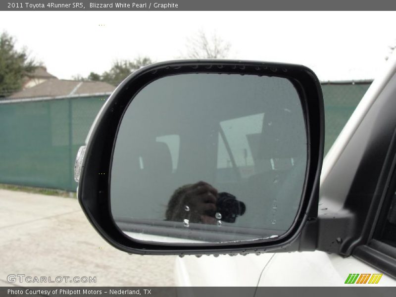 Blizzard White Pearl / Graphite 2011 Toyota 4Runner SR5
