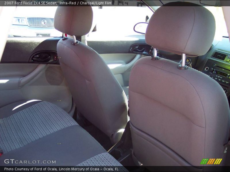 Infra-Red / Charcoal/Light Flint 2007 Ford Focus ZX4 SE Sedan