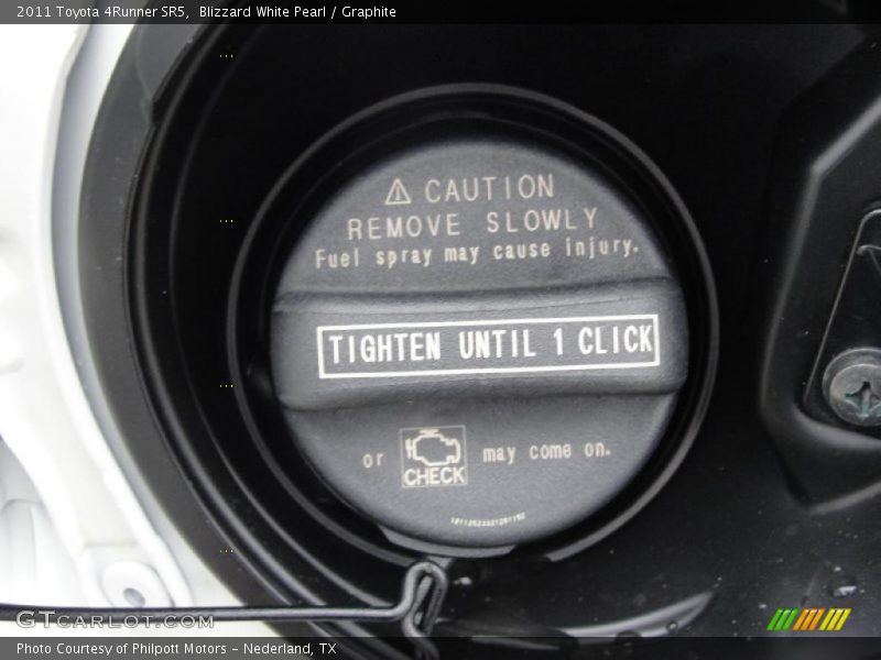 Blizzard White Pearl / Graphite 2011 Toyota 4Runner SR5