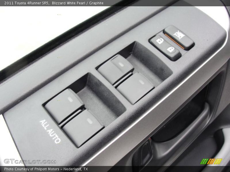 Blizzard White Pearl / Graphite 2011 Toyota 4Runner SR5