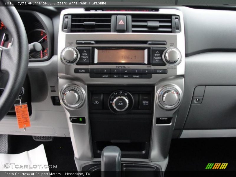 Blizzard White Pearl / Graphite 2011 Toyota 4Runner SR5