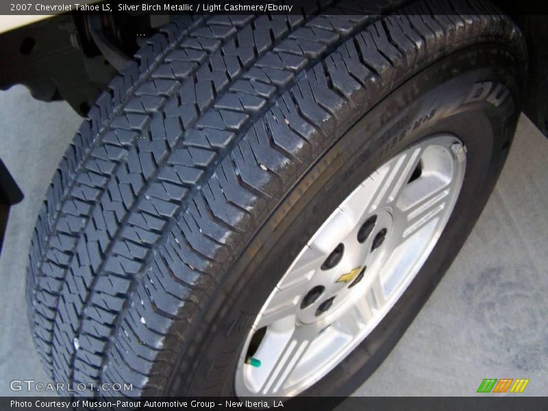 Silver Birch Metallic / Light Cashmere/Ebony 2007 Chevrolet Tahoe LS