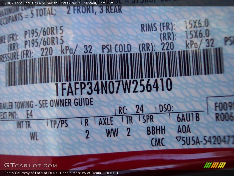 Infra-Red / Charcoal/Light Flint 2007 Ford Focus ZX4 SE Sedan