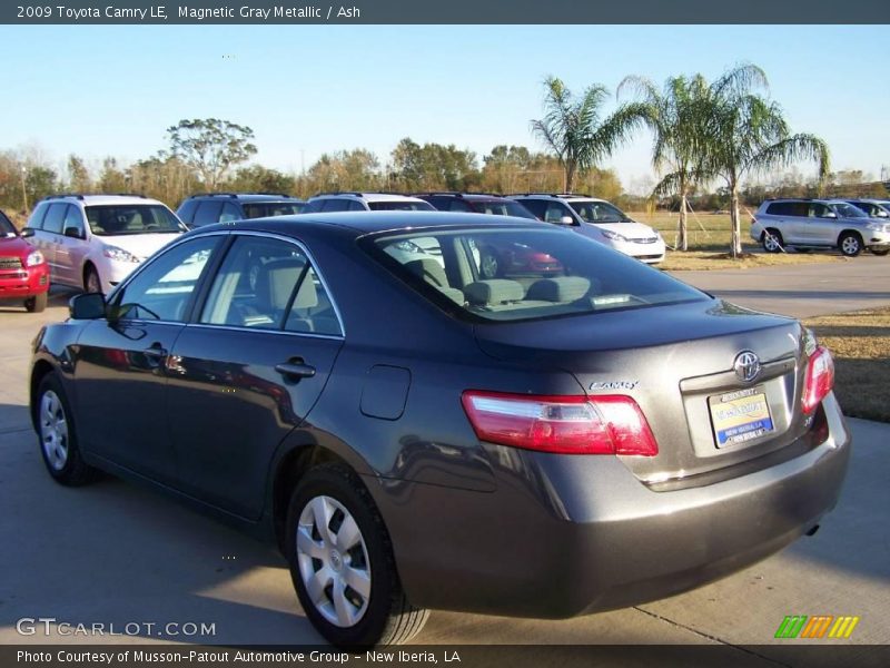 Magnetic Gray Metallic / Ash 2009 Toyota Camry LE