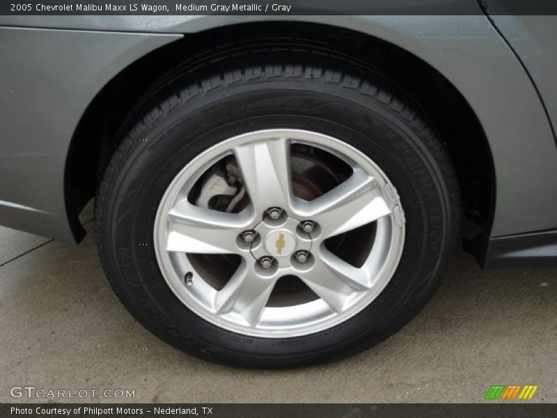  2005 Malibu Maxx LS Wagon Wheel