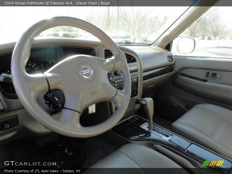 Glacier Pearl / Beige 2004 Nissan Pathfinder LE Platinum 4x4