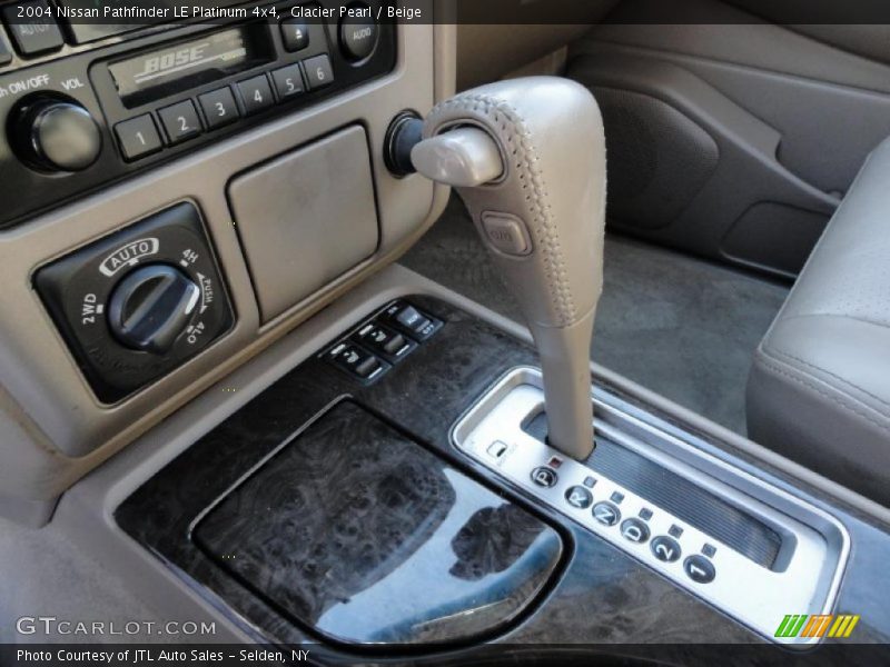 Glacier Pearl / Beige 2004 Nissan Pathfinder LE Platinum 4x4
