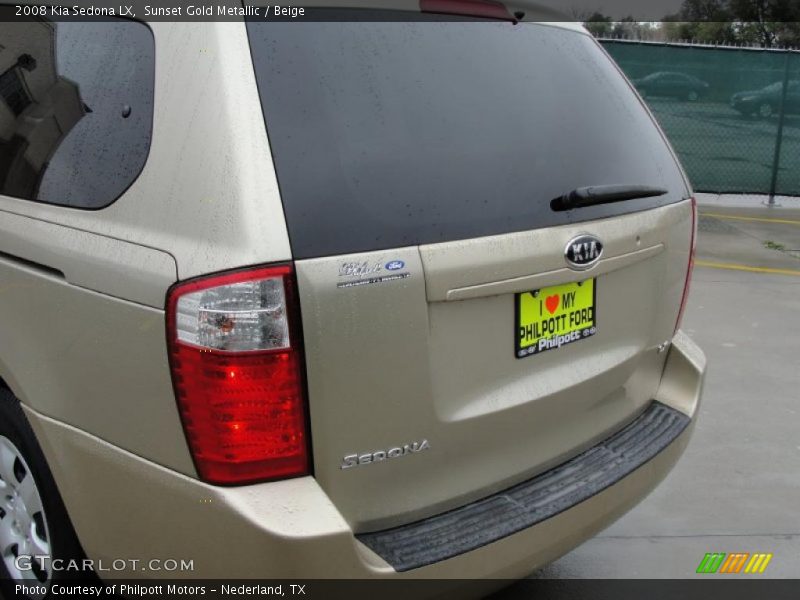 Sunset Gold Metallic / Beige 2008 Kia Sedona LX