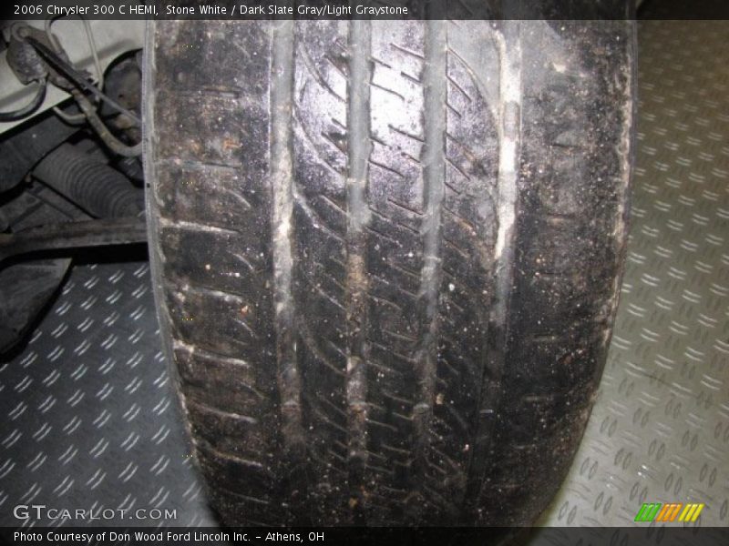 Stone White / Dark Slate Gray/Light Graystone 2006 Chrysler 300 C HEMI