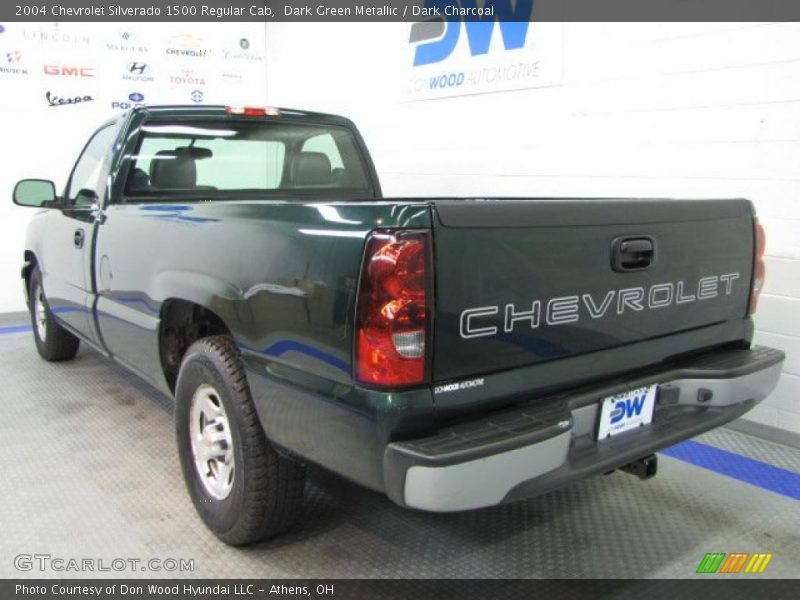 Dark Green Metallic / Dark Charcoal 2004 Chevrolet Silverado 1500 Regular Cab