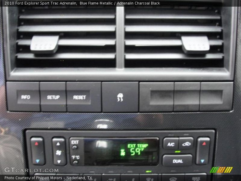 Controls of 2010 Explorer Sport Trac Adrenalin