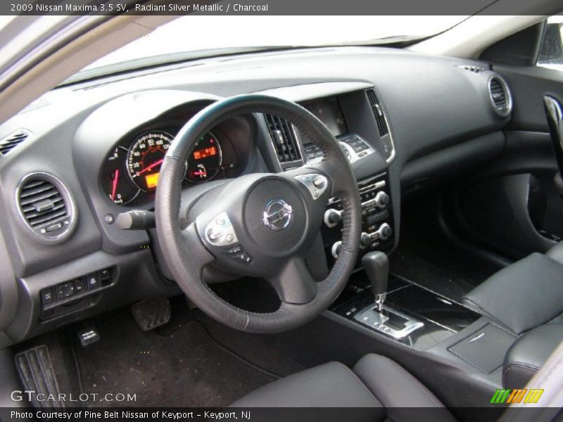 Dashboard of 2009 Maxima 3.5 SV
