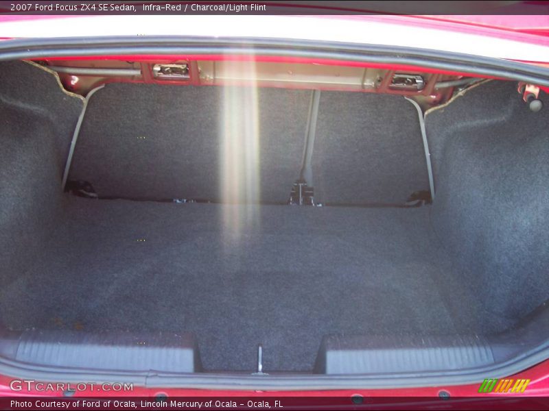 Infra-Red / Charcoal/Light Flint 2007 Ford Focus ZX4 SE Sedan