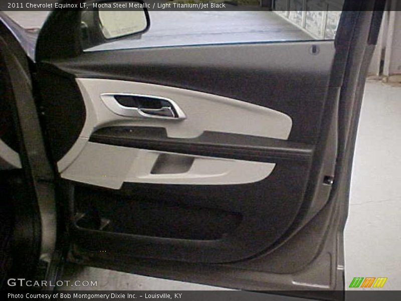 Mocha Steel Metallic / Light Titanium/Jet Black 2011 Chevrolet Equinox LT
