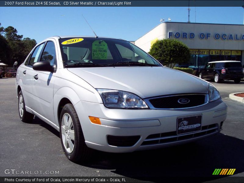 CD Silver Metallic / Charcoal/Light Flint 2007 Ford Focus ZX4 SE Sedan